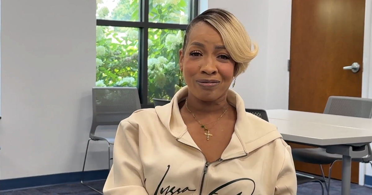 Emmy Award-winning makeup artist gives free classes for aspiring assistants after surviving cancer