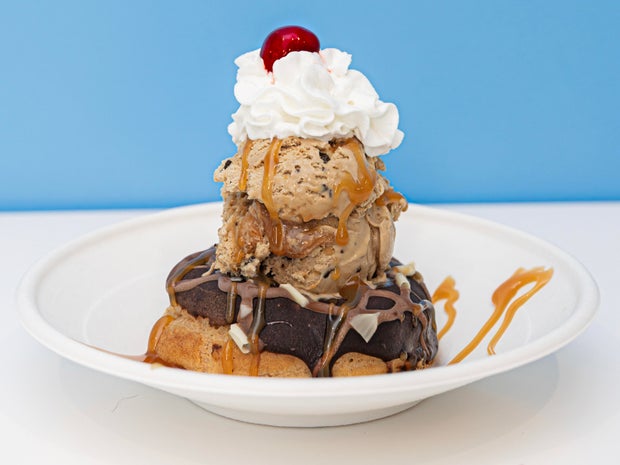 04-french-chouxnut-sundae.jpg