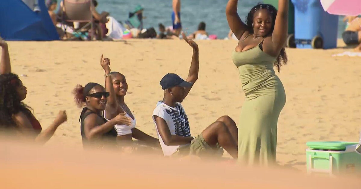 South Side house music beach crawl boosts businesses and community spirit