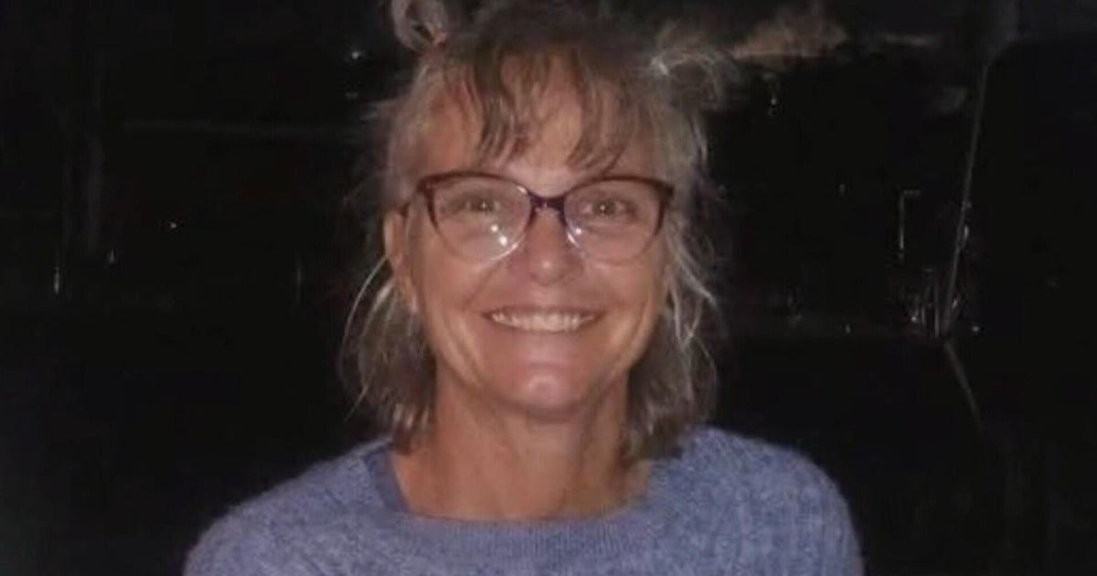 Lynette Hooker may have returned to sailboat before going missing in the Bahamas, source says