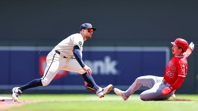 Los Angeles Angels v Minnesota Twins 