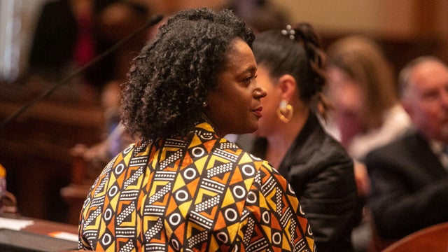 Lawmakers honor Womens History Month 