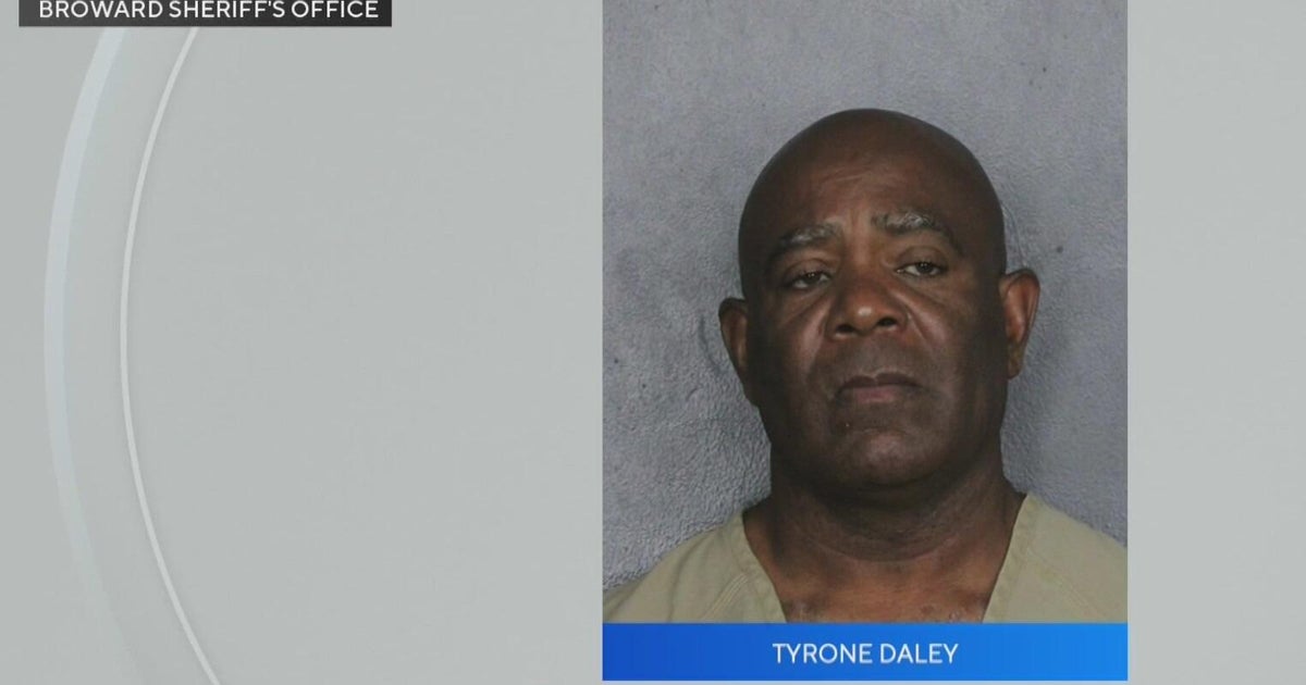 South Florida Publix employee accused of molesting coworker's child