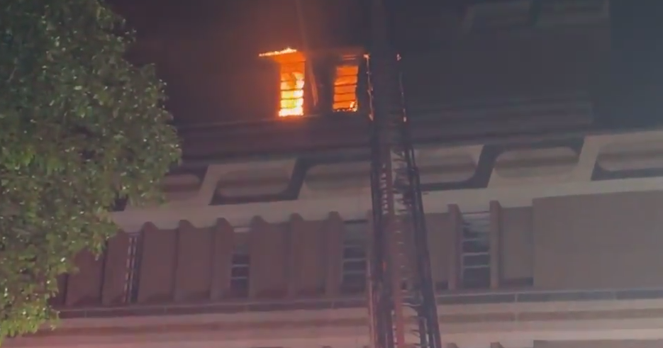 Fire at vacant northwest Baltimore school under investigation - CBS ...