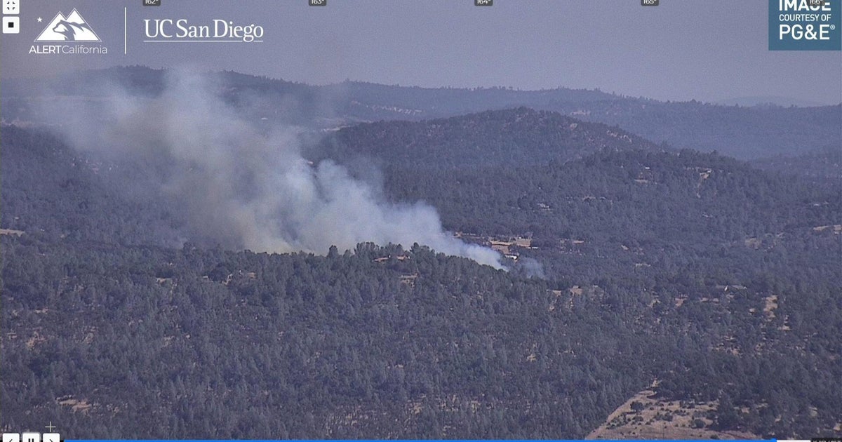 Grass fire forces evacuations in rural Nevada County west off Penn Valley