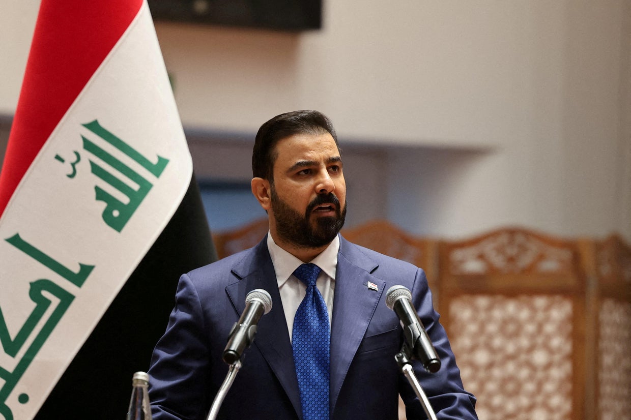 Iraq seizes mounds of gold and millions in cash from officials in corruption crackdown