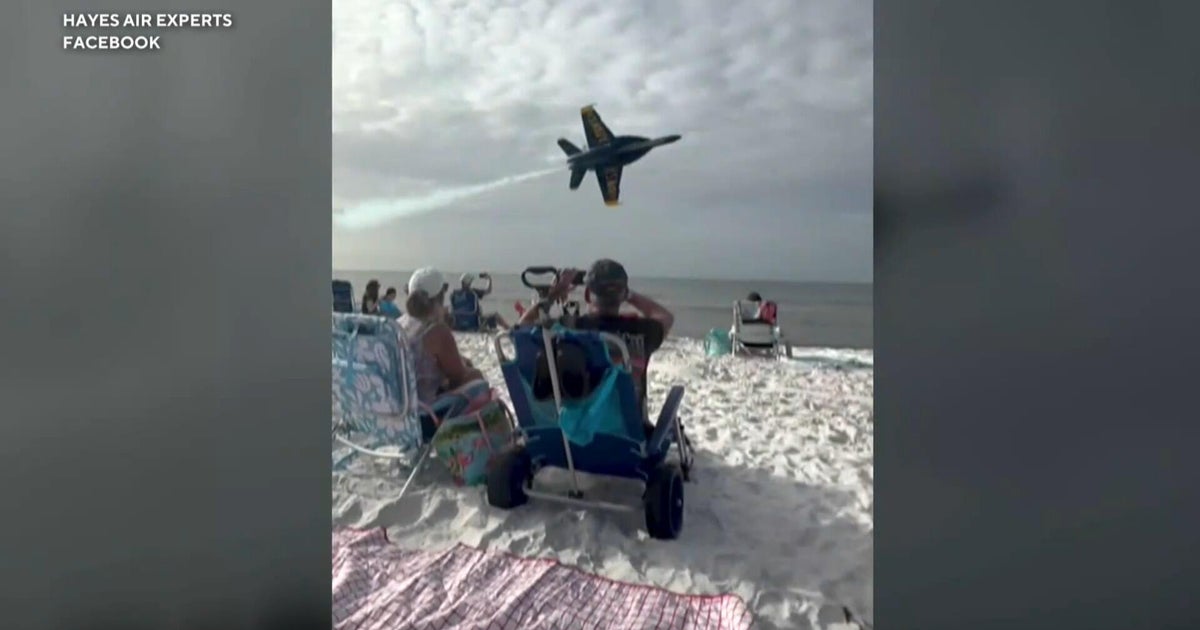 Video shows low Blue Angels flyover at event in Florida