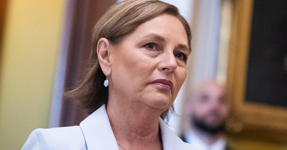 Trump endorses Lindsey Graham's sister Darline for full Senate term