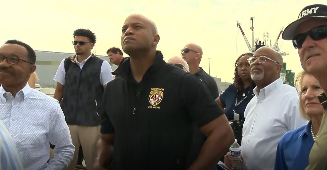 Maryland Gov. Wes Moore, members of Congress tour Key Bridge rebuild ...