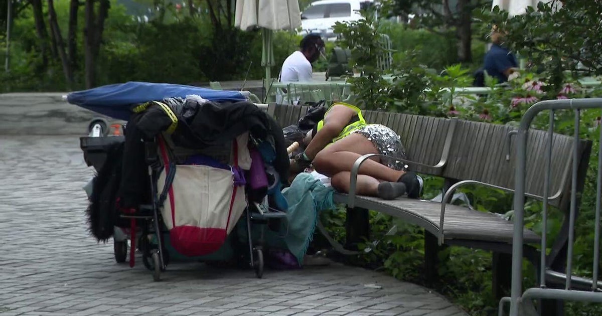 Slow pace of clearing Manhattan homeless encampments leaves some questioning Mayor Zohran Mamdani's approach
