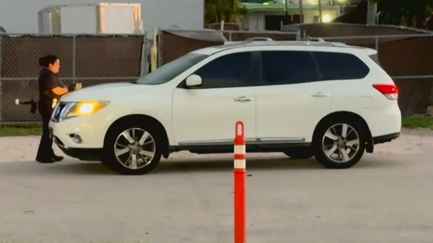 cbsmiami-fort-lauderdale-fatal-suv-pedestrian-1.jpg 