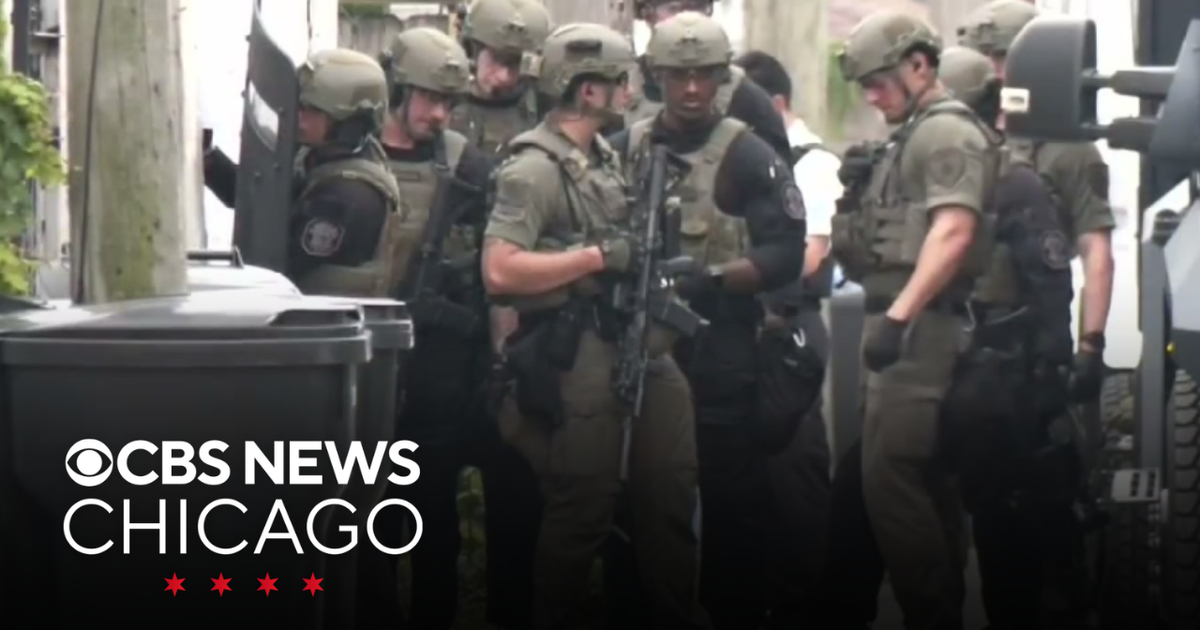 Man charged with attempted murder after SWAT officer, woman shot in Albany Park