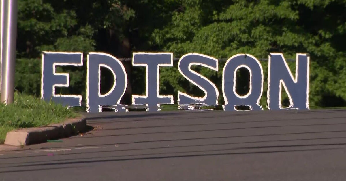 Edison, N.J., holds emergency budget meeting after hundreds of employees furloughed