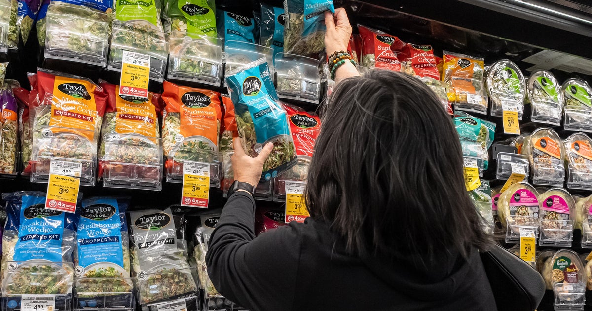 Cyclospora outbreak dubbed "lettuce-gate" as health concerns spread across U.S.
