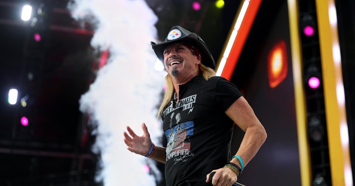 Bret Michaels taking break from touring to recover from recent surgeries
