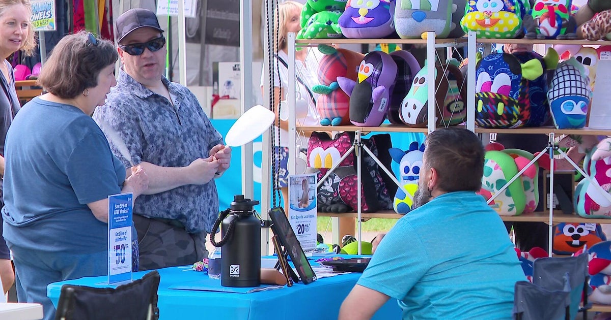 Heat not stopping people from attending Chaska River City Days