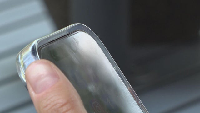 phones.jpg 