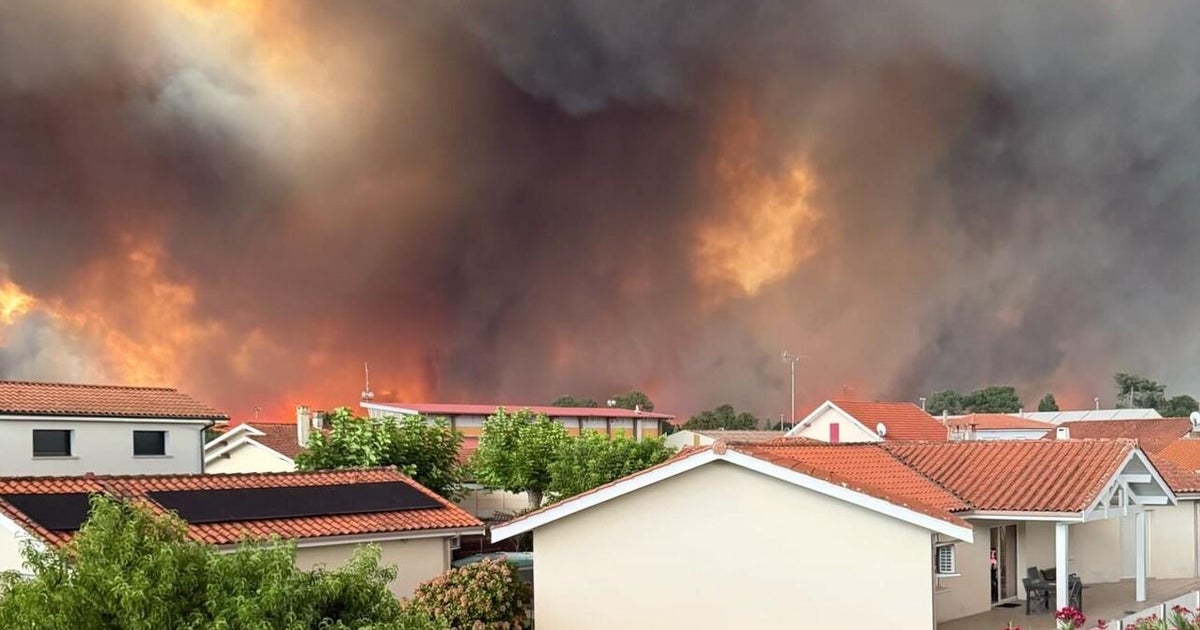U.S. mom and kids trapped by French wildfire: "Such an unstable situation"