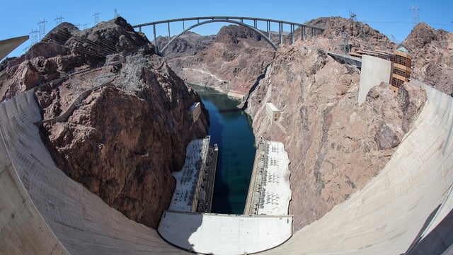 Lake Mead And Lake Powell Fall To Historically Low Combined Water Level 
