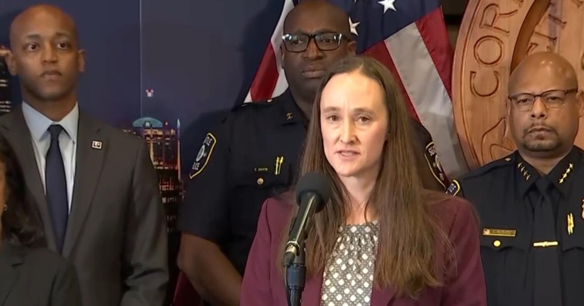 Watch: Officials give update on deadly shooting near Seattle’s Space Needle