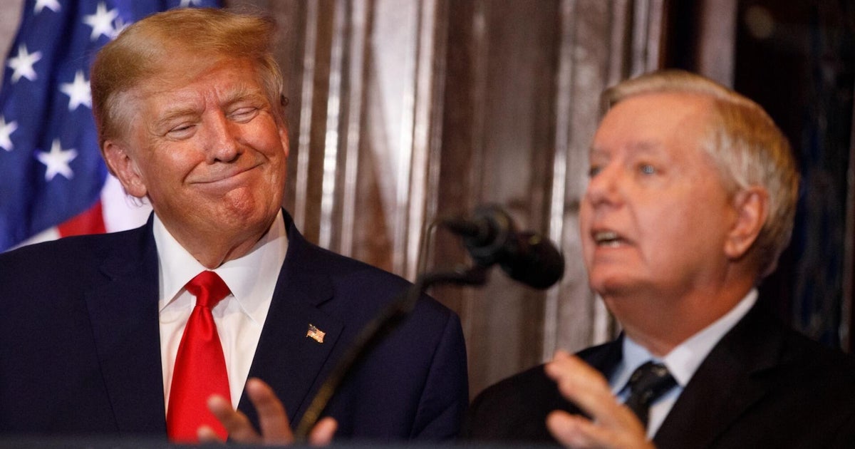 Trump, Lindsey Graham's adversary-turned friend, eulogizes him at funeral