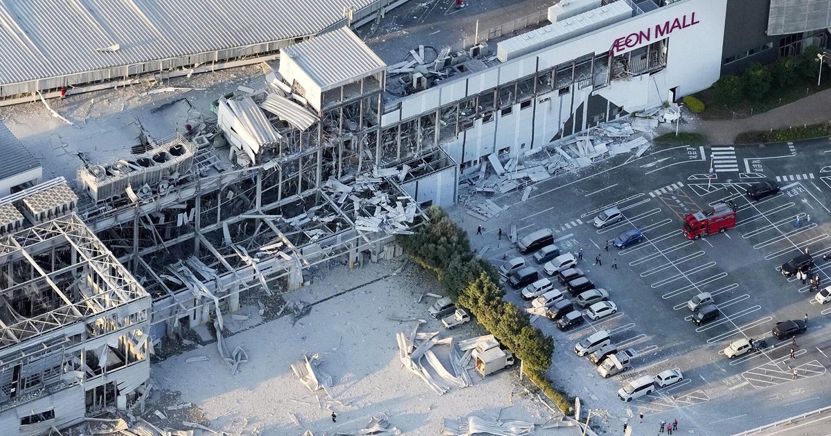 Videos capture moment 7.1 magnitude earthquake hit Japan and its aftermath