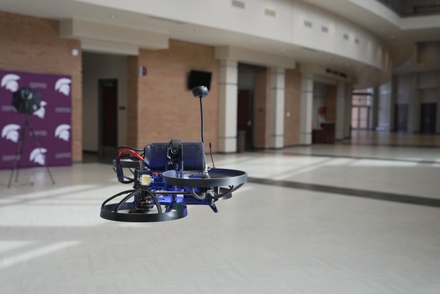 drone-flying-in-coffeecountyhighschool-cga2.jpg 