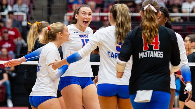 COLLEGE VOLLEYBALL: NOV 16 Women's SMU at Stanford 