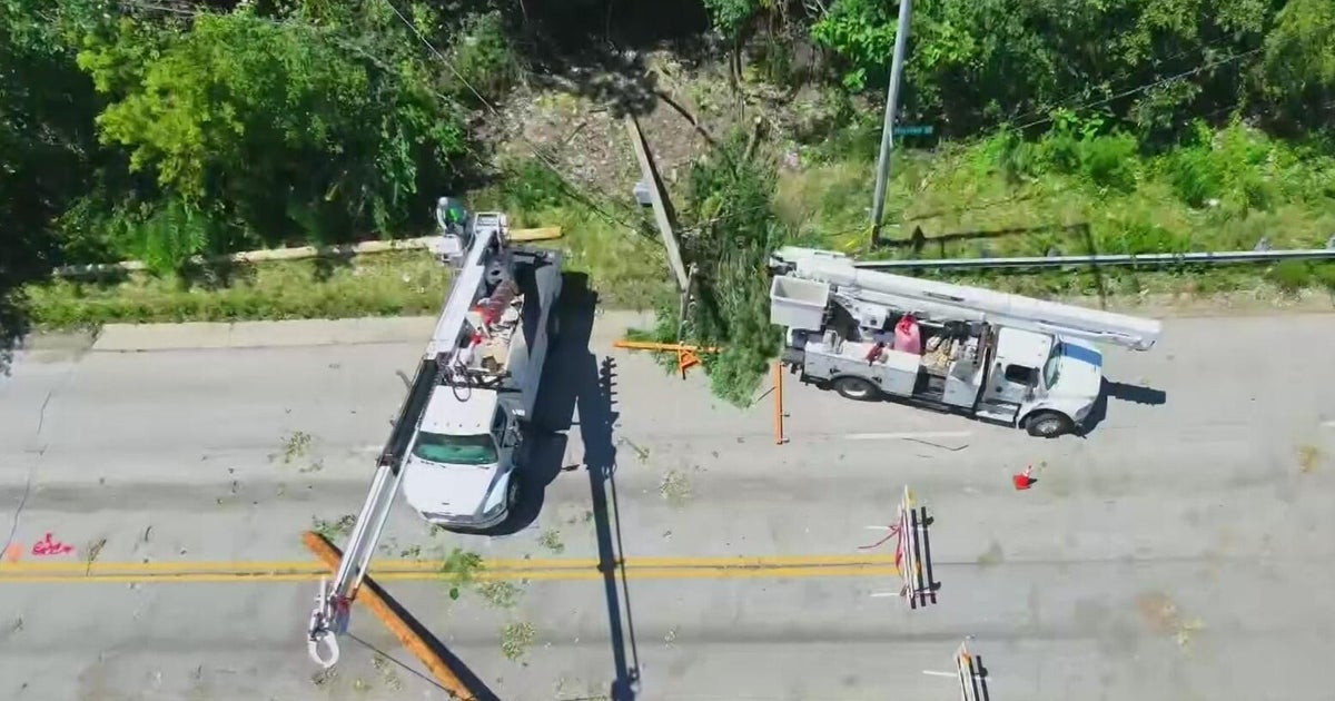 ComEd crews continue power restoration efforts in Chicago Heights
