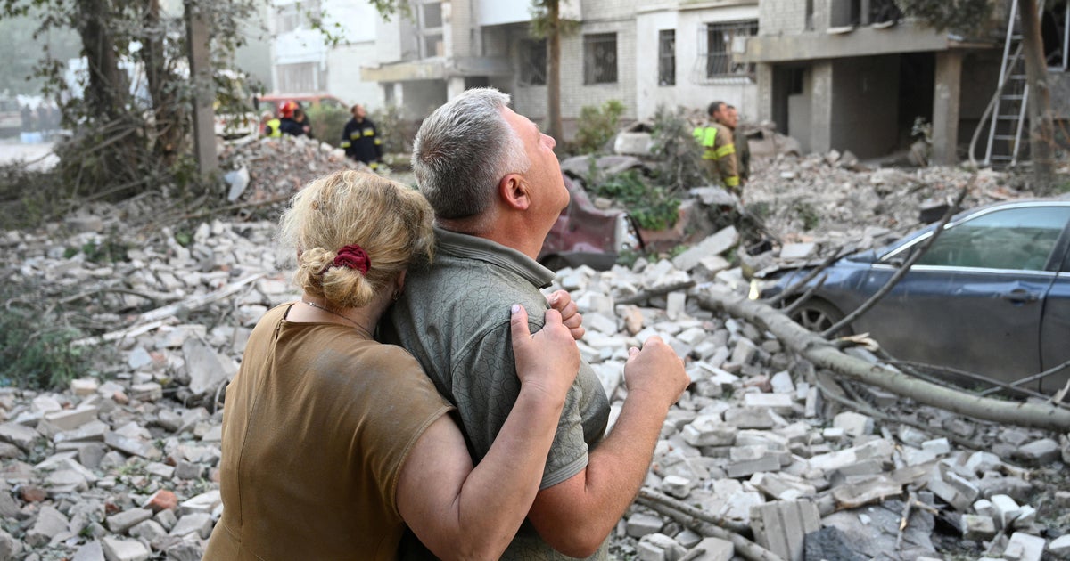 Several dead as Russian attacks on Ukraine prompt new Zelenskyy call for help