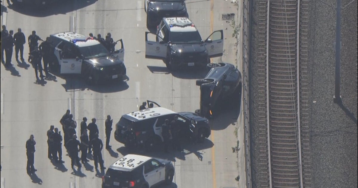 105 Freeway closed after human trafficking suspect crashes during LAPD pursuit