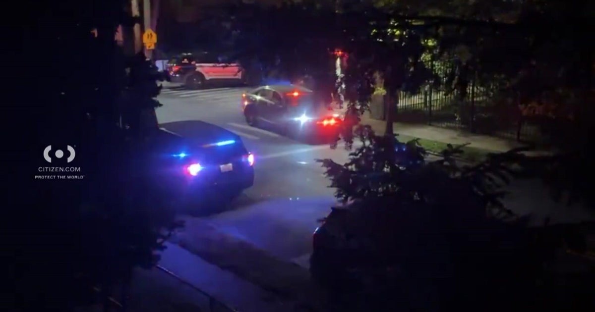 Mount Vernon police officer shoots man barricaded inside apartment