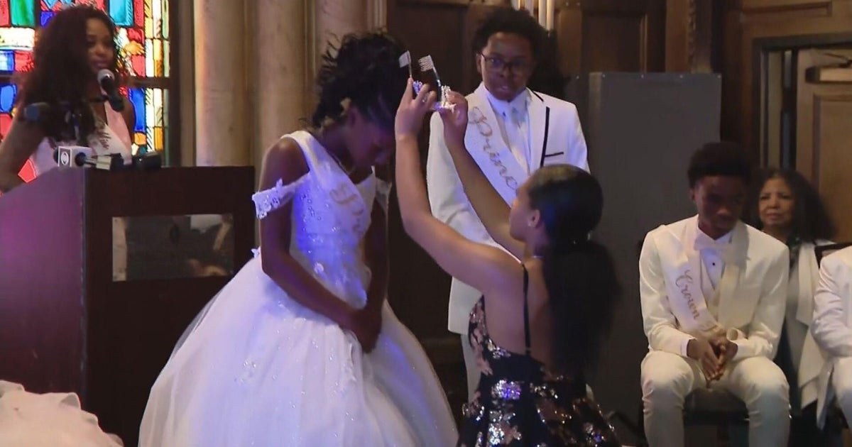 Youngsters coronated for Royal Court for Bud Billiken Parade