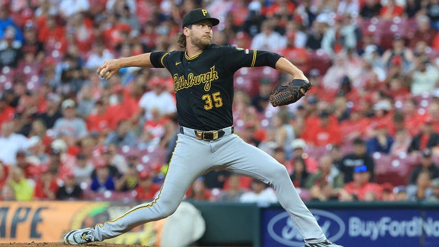 Pittsburgh Pirates v Cincinnati Reds 