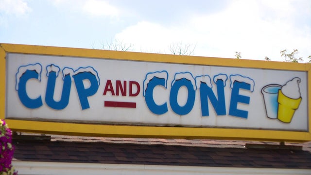 5a-vo-cup-and-cone-wccoazgm-00-00-5819.jpg 