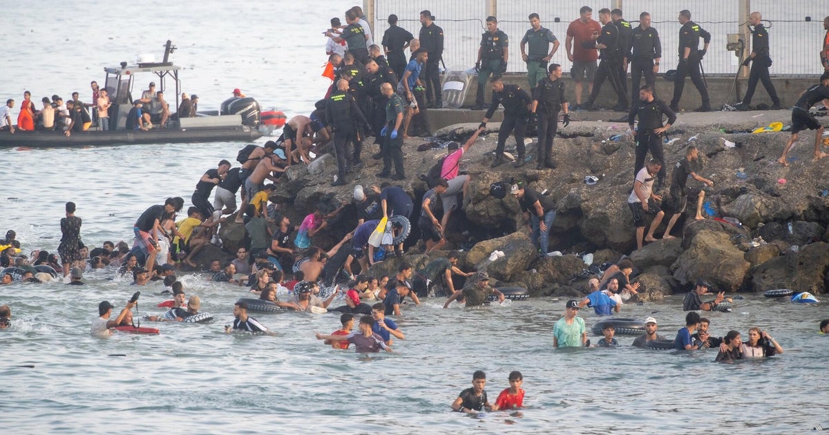 Death toll mounts after migrants rush into Spain from Morocco, find little help