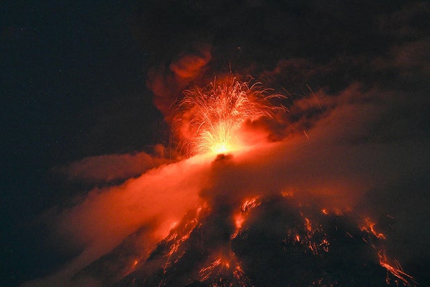 TOPSHOT-GUATEMALA-VOLCANO-FUEGO 