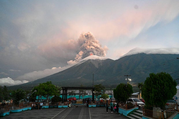 TOPSHOT-GUATEMALA-VOLCANO 
