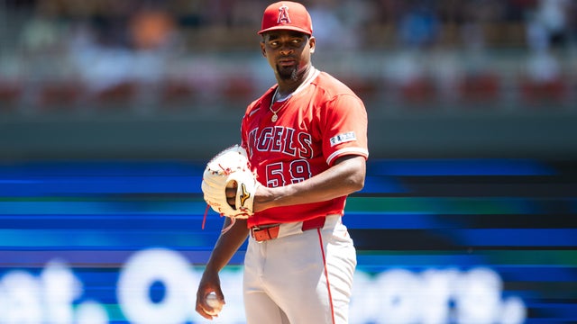 Los Angeles Angels v Minnesota Twins 