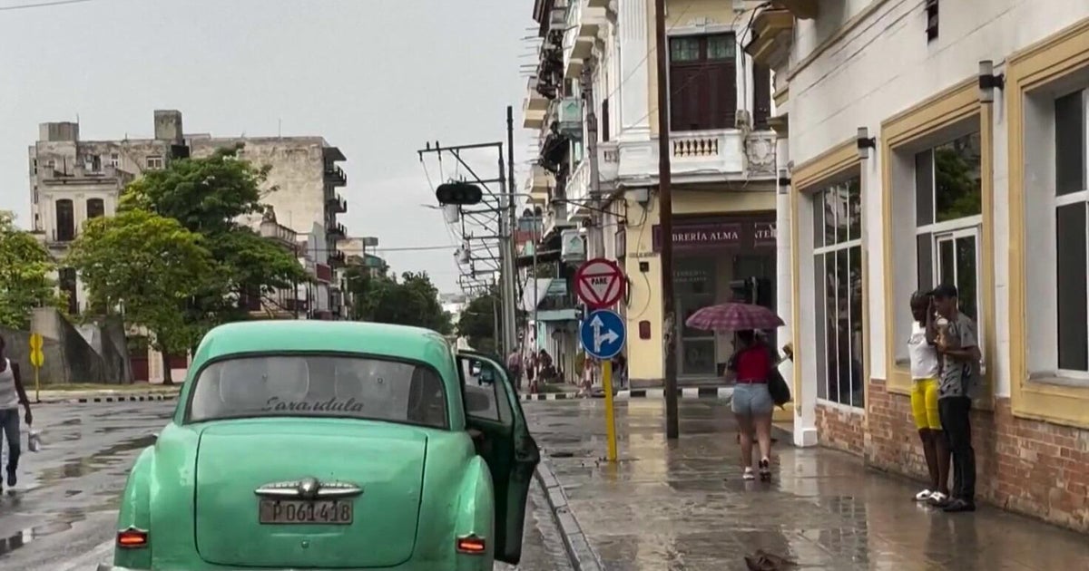 Cuba regime opens some businesses to private enterprise