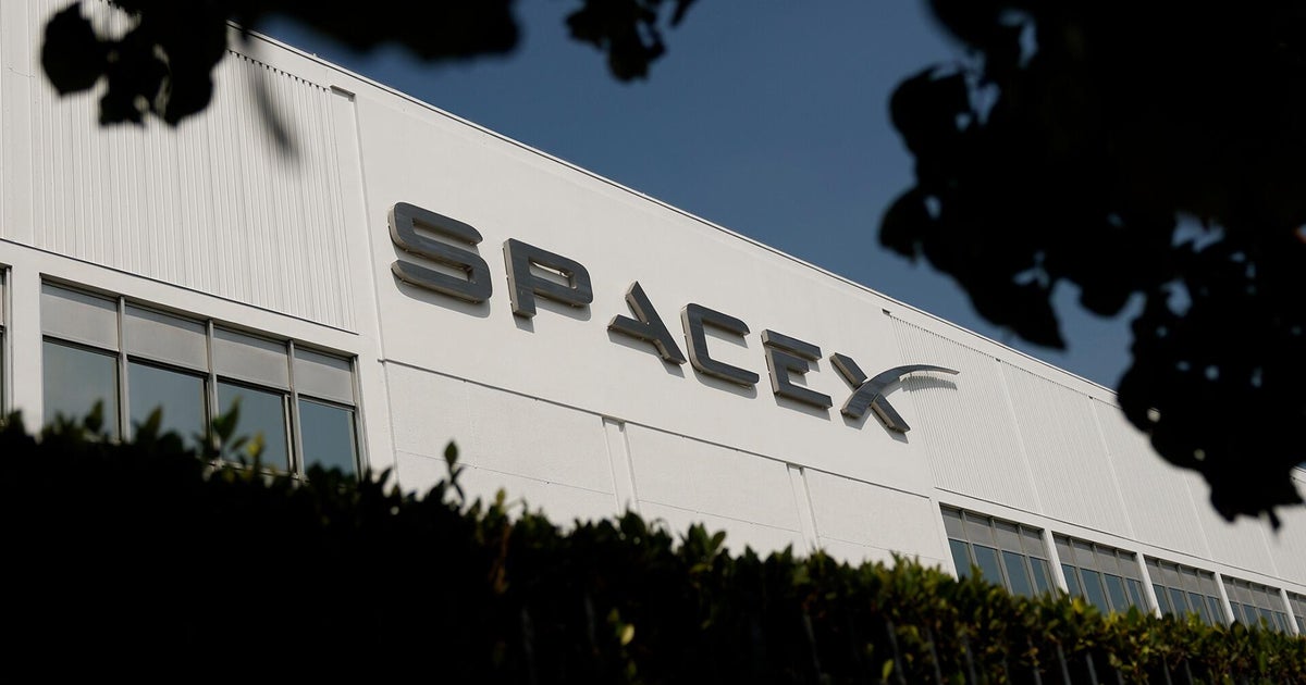 SpaceX surpasses expectations in first earnings report since going public