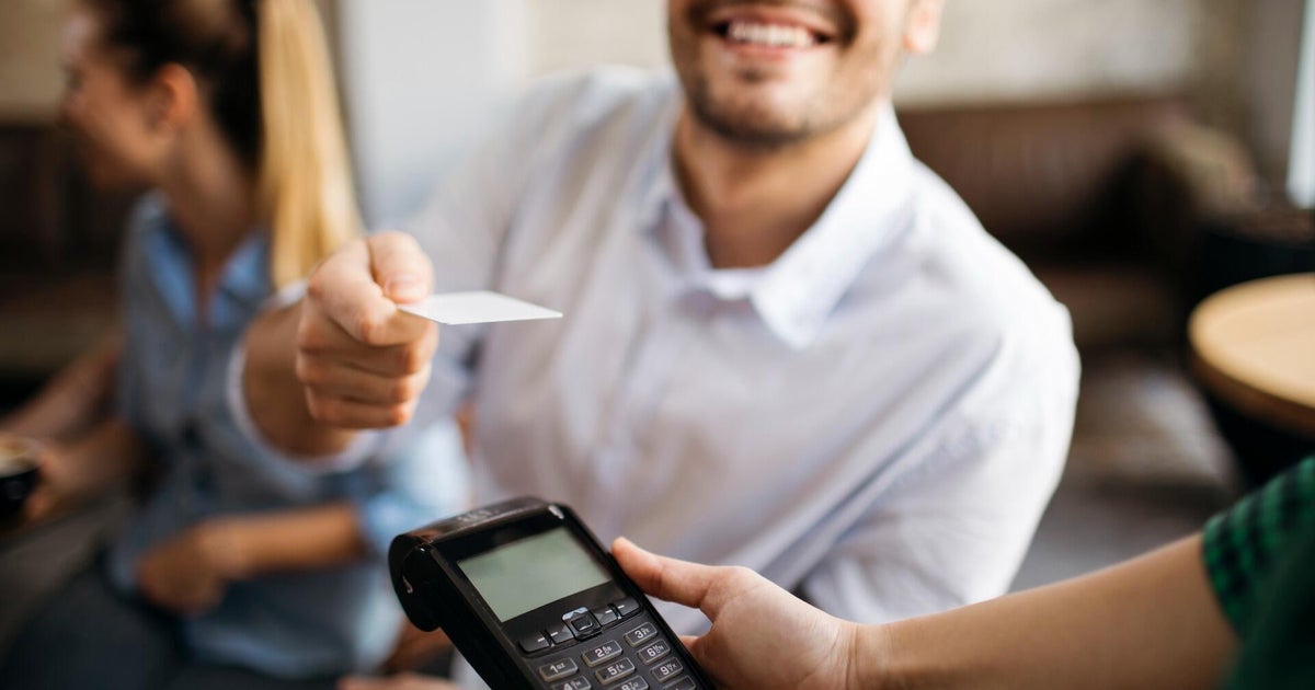 Splitting expenses? Here’s the best way to talk about money with your friends