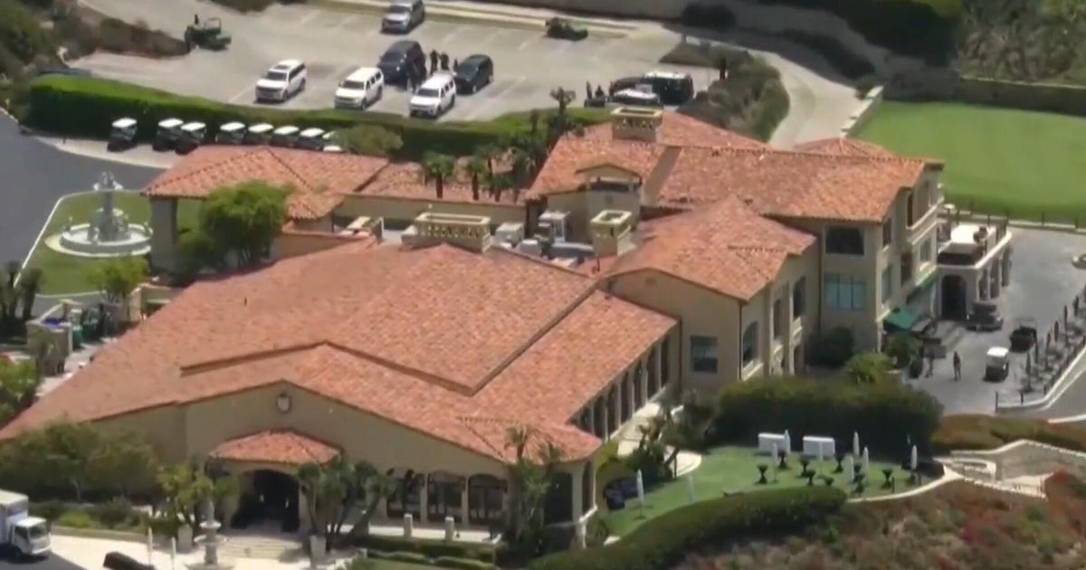 Man carrying ammunition arrested at Trump golf course in California