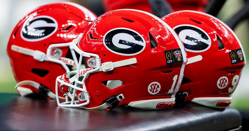 cbsnews.com - Dan  Raby - Georgia Bulldogs to debut white uniforms during home game against Western Kentucky