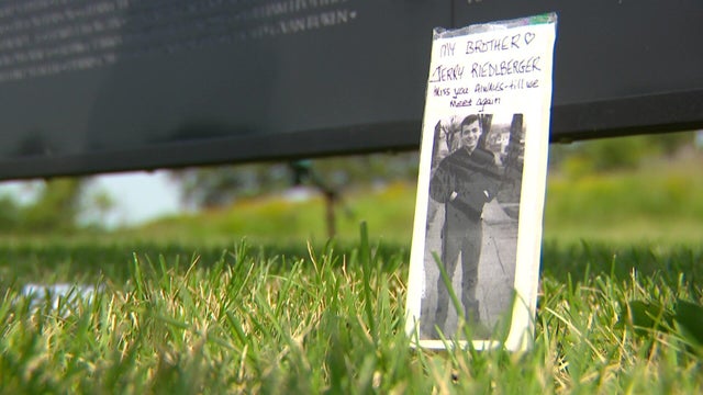 5p-pkg-traveling-vet-memorial-wccob0zj-00-01-0921.jpg 