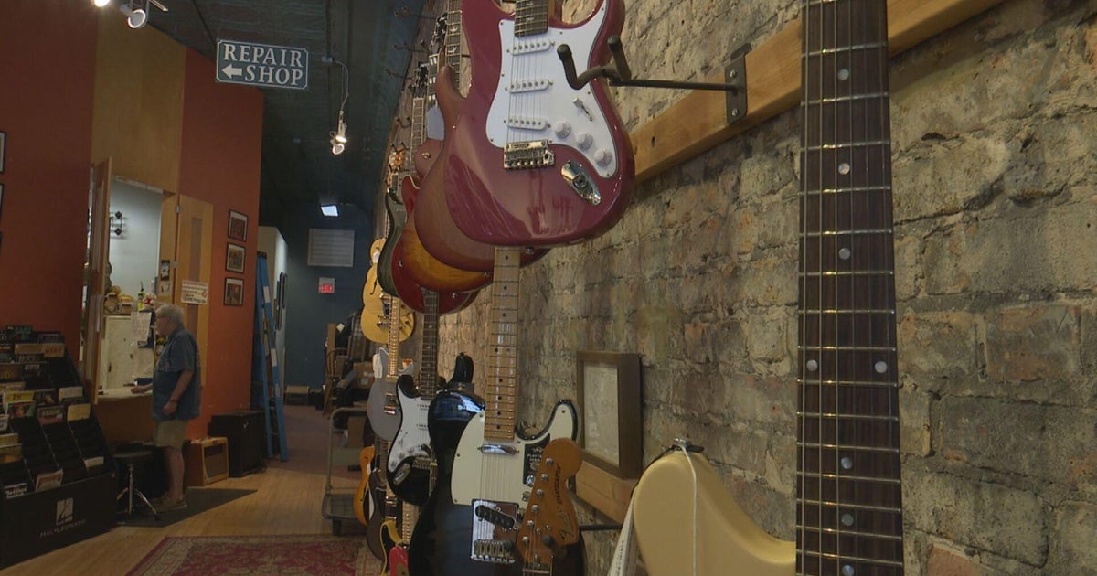 After nearly 50 years in Evanston, Guitar Works set to close at the end of August