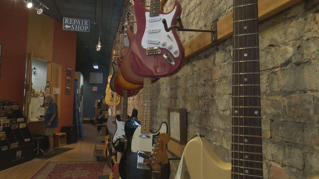guitar-works.jpg 