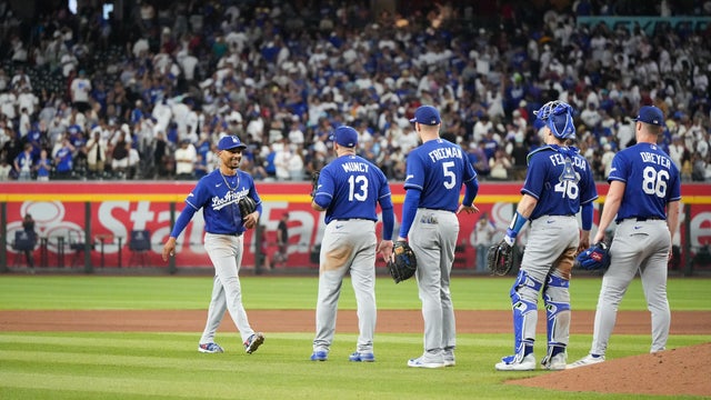 Los Angeles Dodgers v. Arizona Diamondbacks 