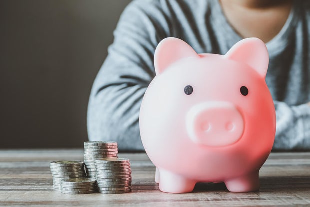 4 savings account mistakes to avoid right now