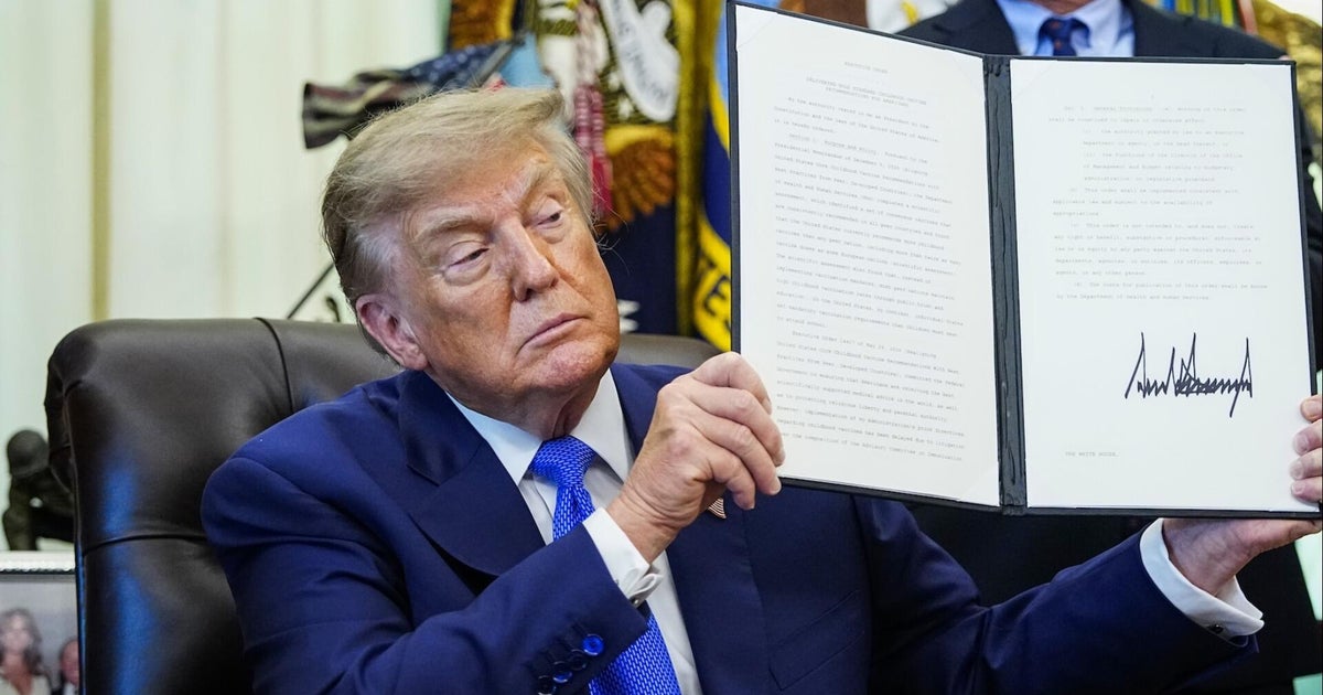 Trump orders new vaccine recommendations, experts urge parents to listen to their kids' doctors